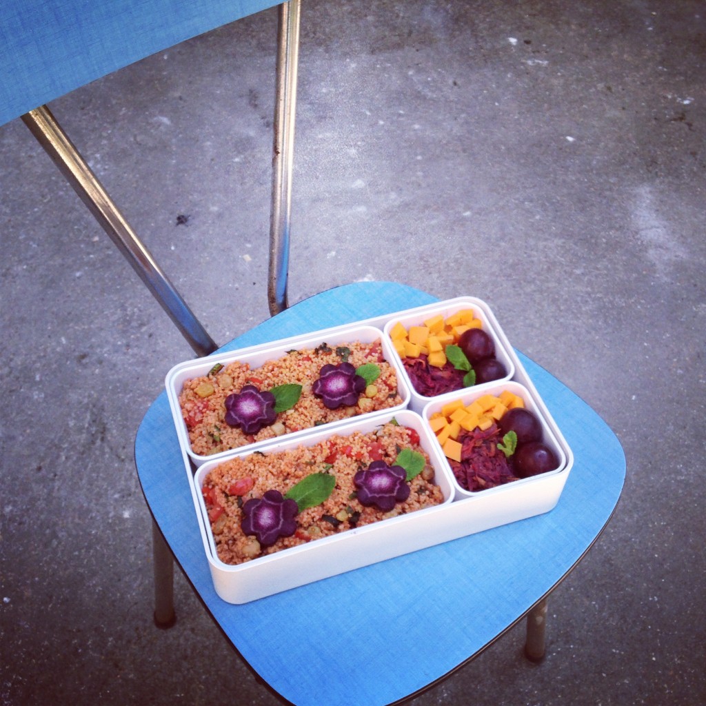 irodori bento taboulé fleur carotte violette formica vintage